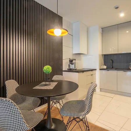 Apartman APARTAMENTY KASPROWICZA 20a DELUX BASEN FITNESS SAUNY